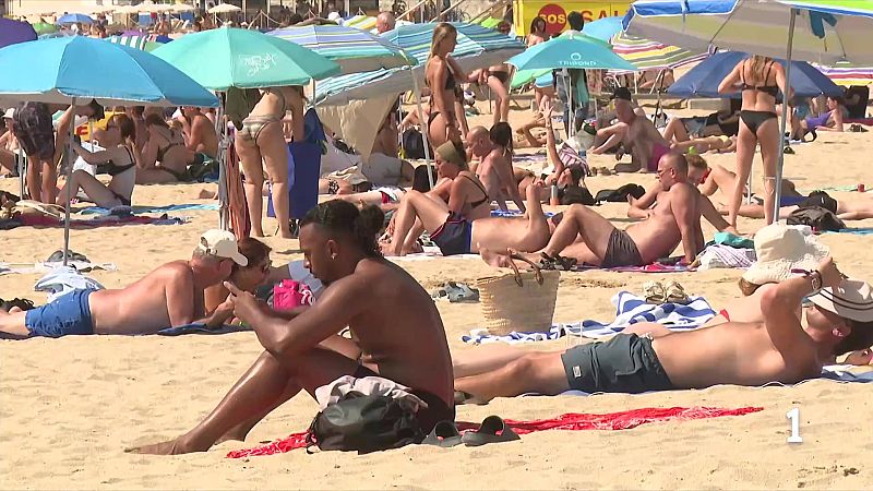 El 87% de les platges de Barcelona ja són espais lliures de fum