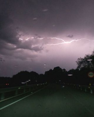 Telexornal - Galicia - Cambio no tempo. Treboadas, chuvascos e baixada das temperaturas
