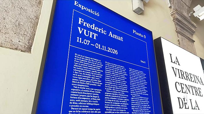 L'Informatiu - Frederic Amat dialoga amb 'Vuit' escriptors en la seva nova exposició a La Virreina