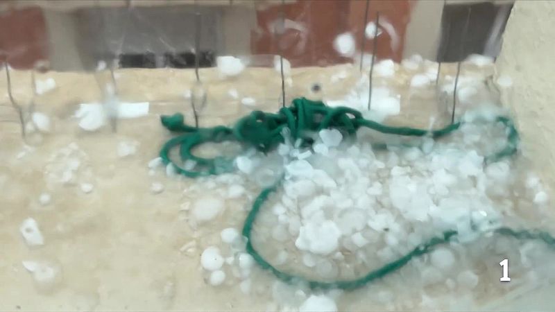 La pedregada deixa destrosses i inundacions a Tarragona