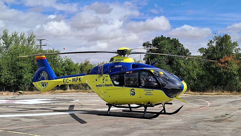 SESCAM nos enseaña cómo funciona su helicóptero medicalizado con transfusión sanguínea - Noticias de Castilla-La Mancha | Ver