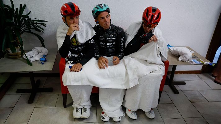 Teledeporte - Así se vivió la granizada de la Vuelta desde el pelotón
