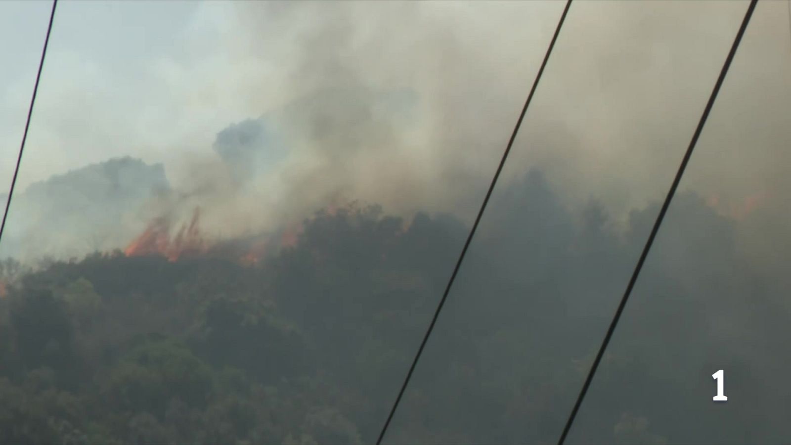 L’incendi de Collserola evoluciona favorablement i s’aixeca el confinament