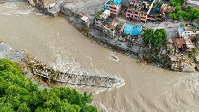 Riada en Nepal: más de 160 fallecidos