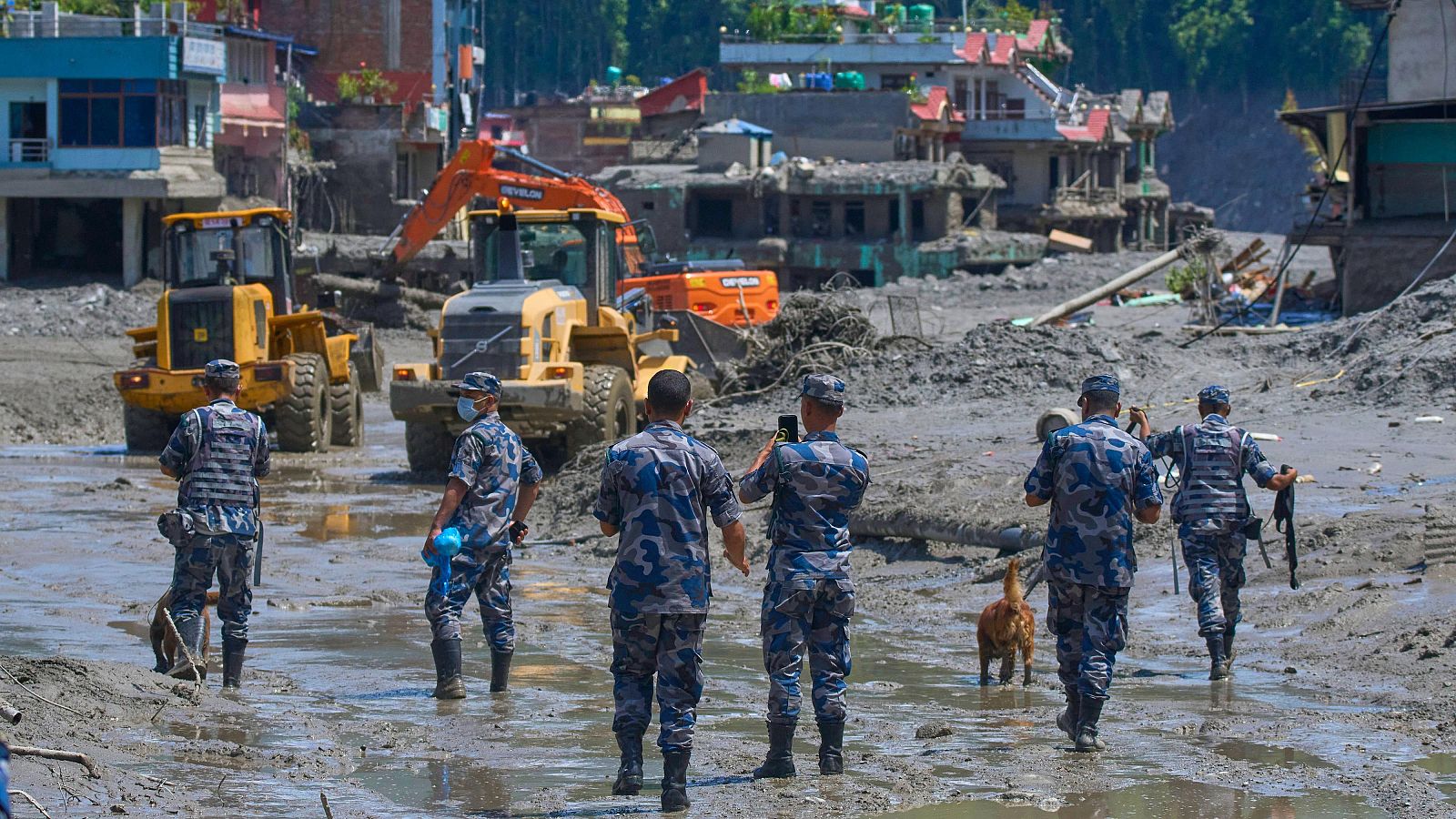 La tragedia de la riada de Nepal en 'Directo al grano' - Directo al grano | Ver