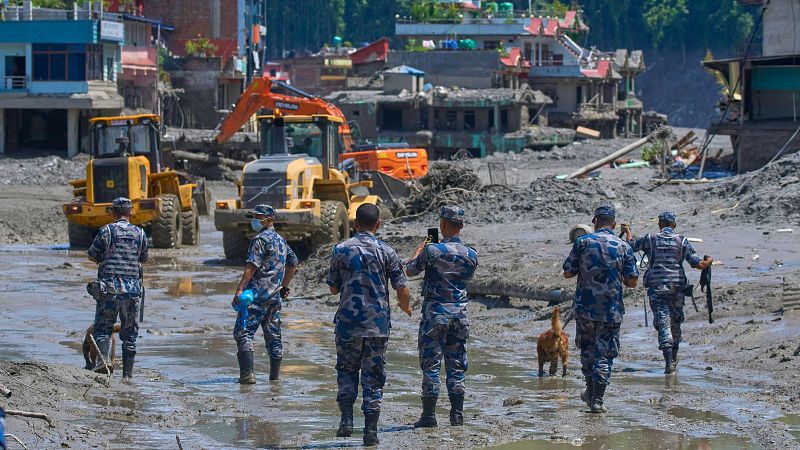 La tragedia de la riada de Nepal en 'Directo al grano' - Directo al grano | Ver