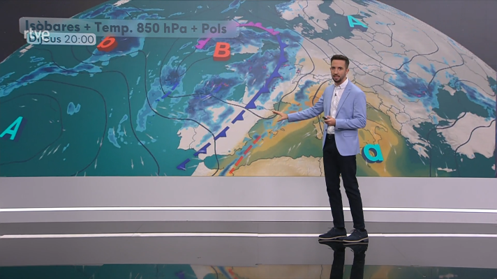 El temps - Pols sahariana, núvols i clarianes, vent del sud i mar remenada