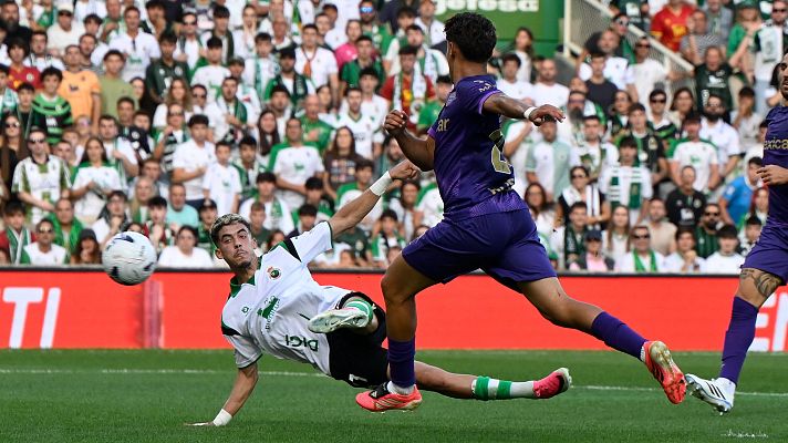 Resúmenes de LaLiga - Real Racing Club - Elche: resumen 3ª jornada de Liga | Primera