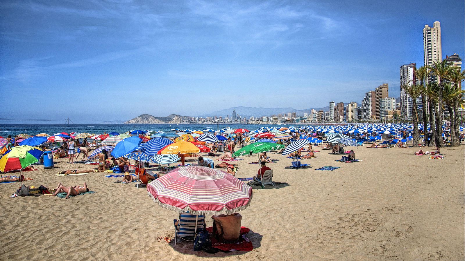 Las temperaturas alcanzarán los 35 grados en el sur peninsular - El tiempo | Ver