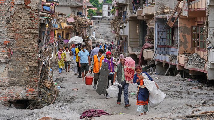 Telediario Fin de Semana - Nepal solicita ayuda técnica internacional tras las inundaciones y prevé un millonario coste de reconstrucción