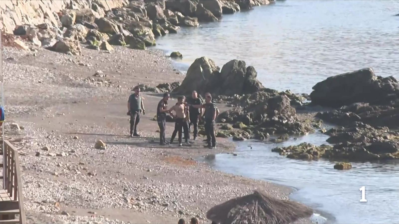 Un mes després, la crisi migratòria de Ceuta continua oberta - L'Informatiu