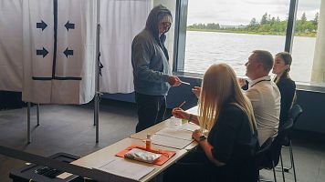 Islandia cierra la puerta a la integraci�n en la Uni�n Europea al ganar el 'no' en la consulta p�blica