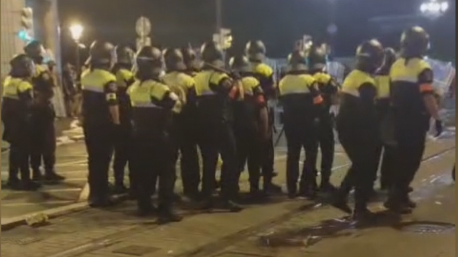 Los ataques a los policías se sucenden en entornos festivos en el País vasco