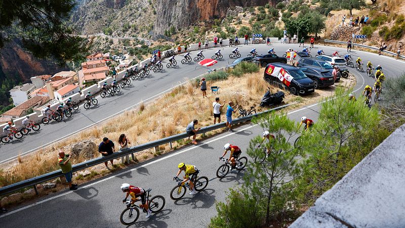 La Vuelta 2026: resumen de la etapa 10 entre Alcaraz y Elche de la Sierra | Ver