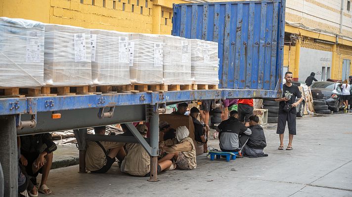 Telediario 2 - Sobrevivir en Ceuta: los migrantes siguen esperando una plaza