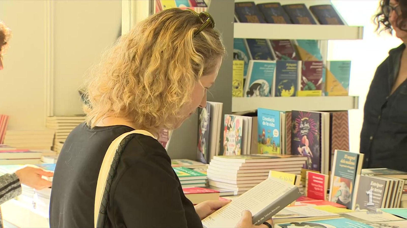 La Setmana del Llibre en Català reuneix 332 expositors - L'Informatiu