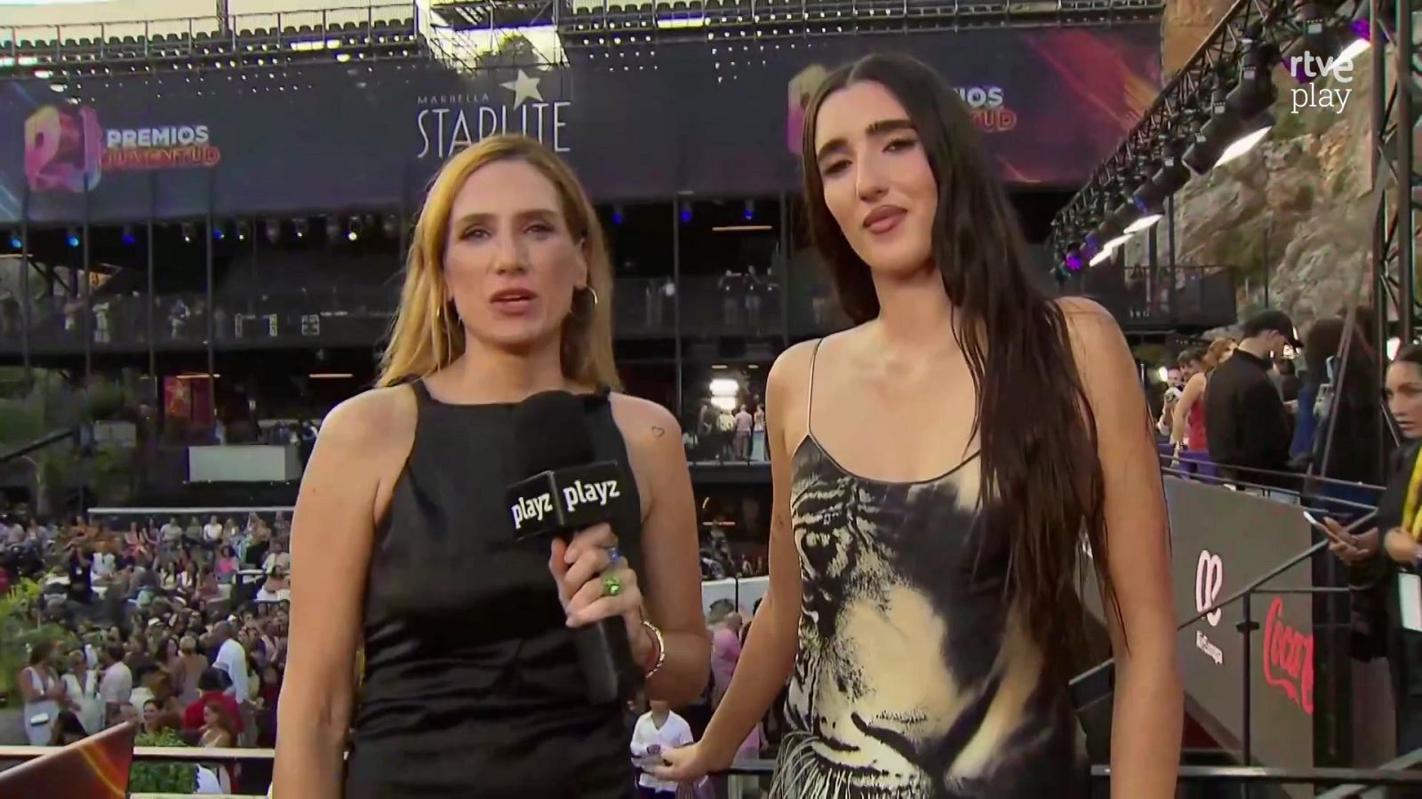 judeline_alfombraroja_premiosjuventud