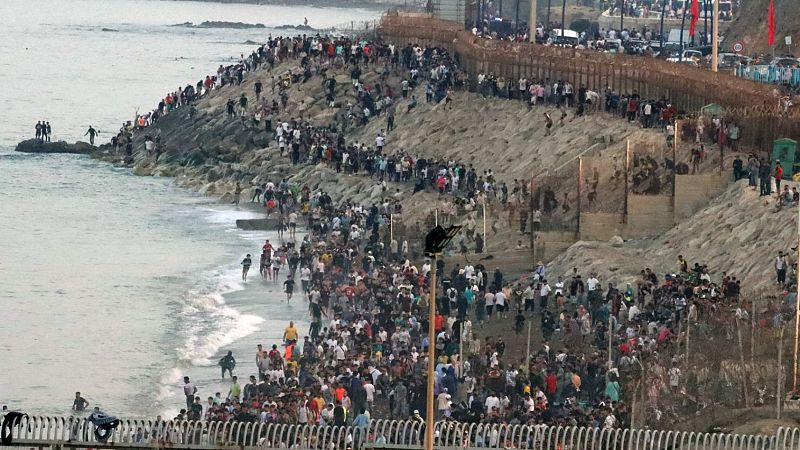 La Fiscalía avala que la Audiencia Nacional investigue la entrada de más de 70.000 personas en Ceuta el pasado 30 y 31 de julio