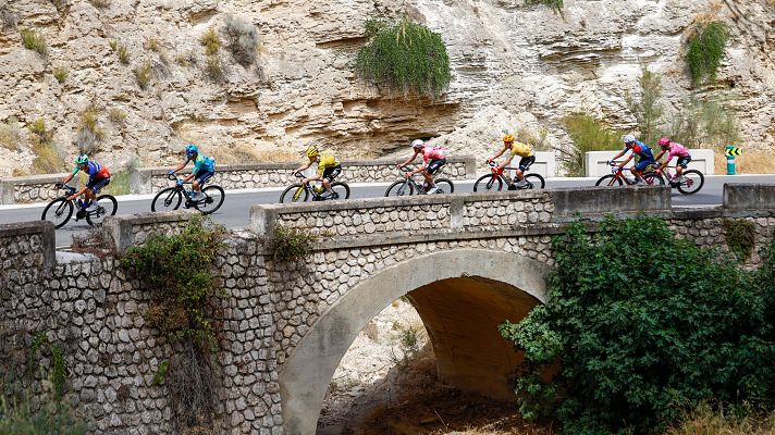 Vuelta ciclista a España - La Vuelta 2026: resumen de la etapa 13 entre Almuñécar y Loja