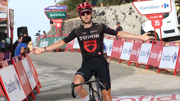 Enric Mas saca 25 segundos a Roglic en La Pandera y Marco Brenner se lleva la victoria de etapa