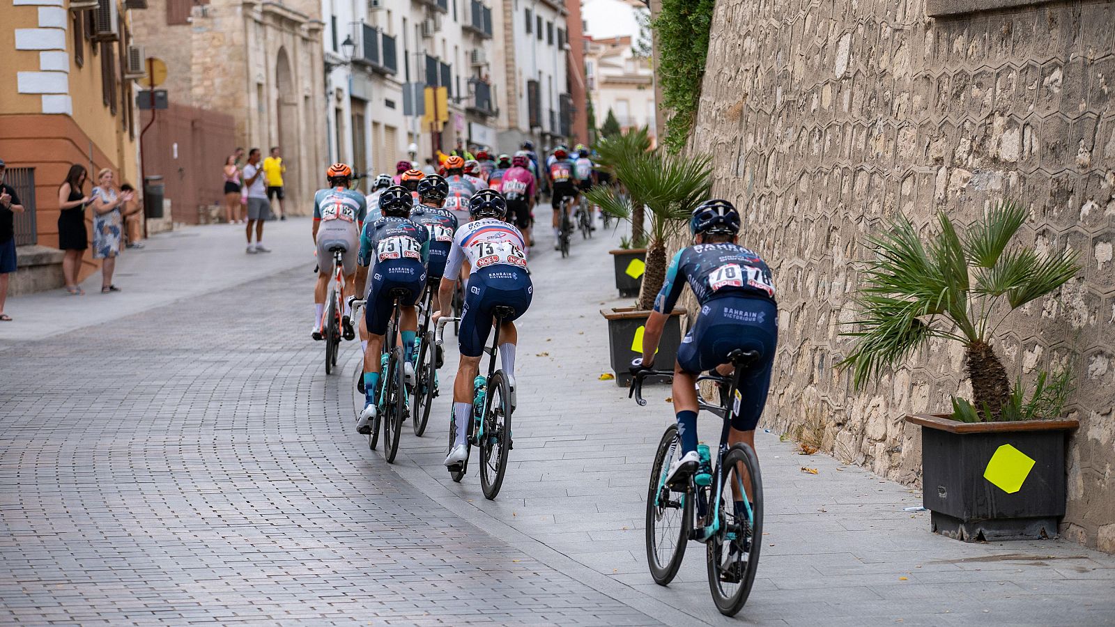 La Vuelta 2026: resumen de la etapa 14 entre Ja�n y la Sierra de la Pandera