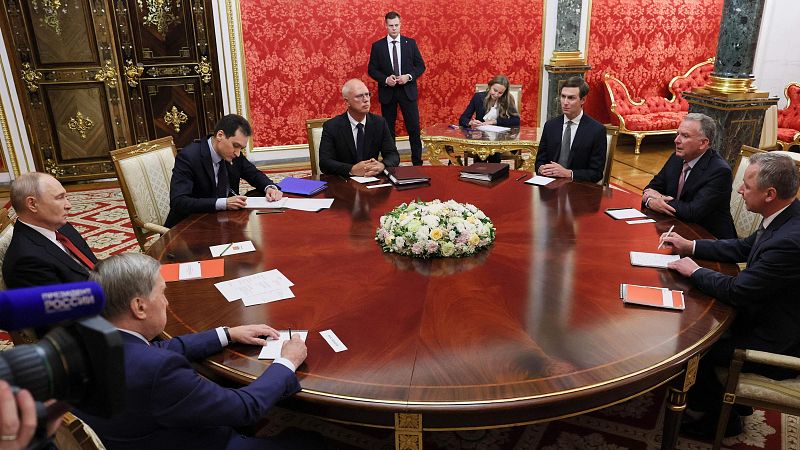 Reunión de Putin con los enviados de Trump