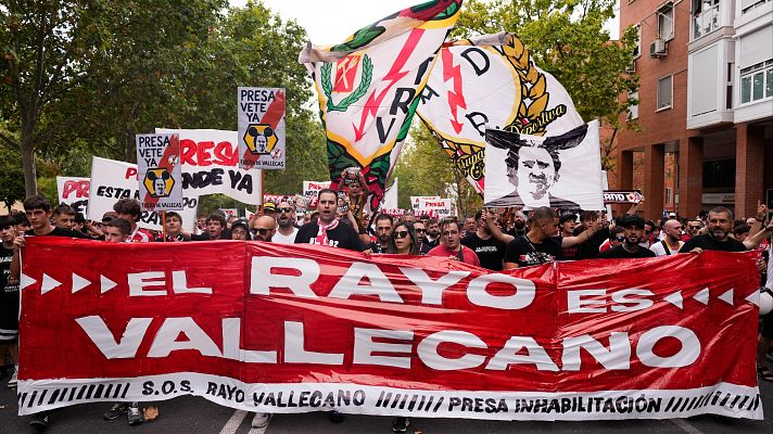 Teledeporte - Multitudinaria manifestación contra el presidente del Rayo Vallecano