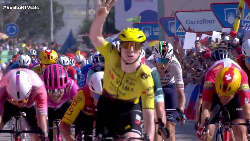 Matthew Brennan gana su cuarta etapa en la Vuelta 2026