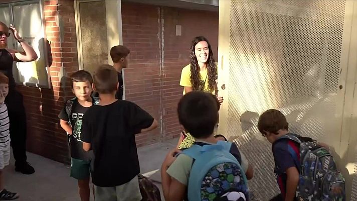 L'Informatiu - Tornada a l'escola entre il·lusió i incertesa per la vaga docent