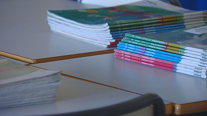 Destino: España - Los colegios se llenan de actividad con alumnos que vienen con nervios, dudas e incluso ansiedad. Manejar esta situaciones no es fácil. Y ahí el papel de los educadores sociales es clave