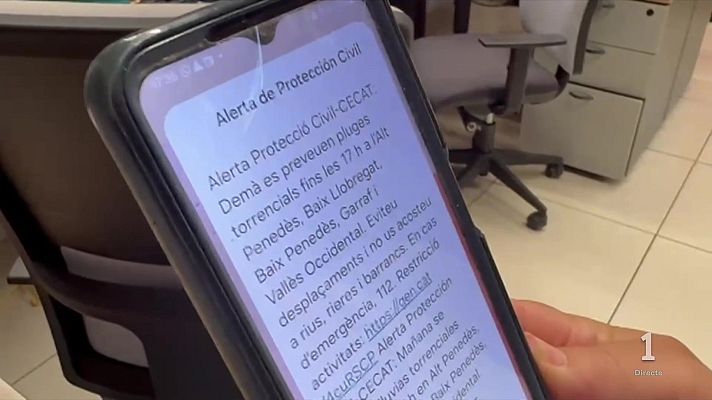 L'Informatiu - La falta de pluges torrencials reobre la polèmica sobre les alertes als mòbils