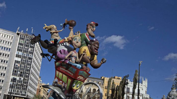 Telediario 1 - Valencia se prepara para las fallas