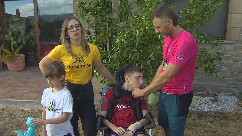 Dos hermanos de una familia navarra sufren la enfermedad de Batten