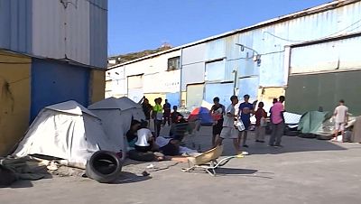 Emergencia en el Tarajal: 900 migrantes se quedan sin comida tras el fin de ayudas