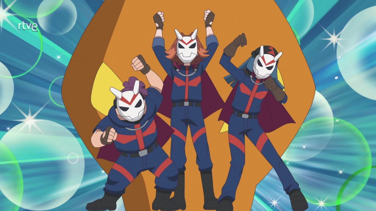 Miembros enmascarados de "Exploradores" de "Pokémon Horizontes" en pose de acción, con uniformes azules y rojos, capas granates y máscaras blancas. Fondo dinámico con burbujas y destellos. Logo de RTVE visible.