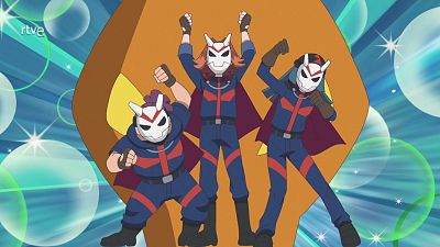 Miembros enmascarados de "Exploradores" de "Pokémon Horizontes" en pose de acción, con uniformes azules y rojos, capas granates y máscaras blancas. Fondo dinámico con burbujas y destellos. Logo de RTVE visible.