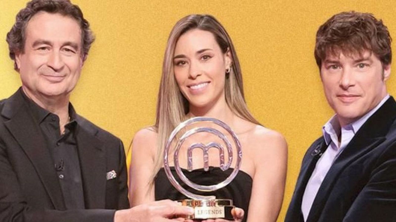 Los jueces analizan el nivel de los exconcursantes en su regreso a las cocinas.