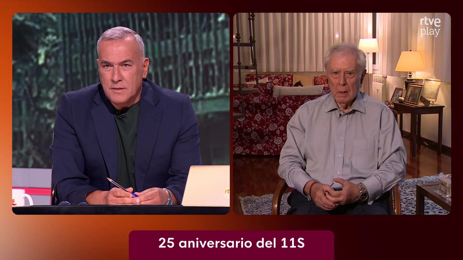 Marc Sala entrevista a José María Carrascal sobre el 25 aniversario del 11S en 'La noche en 24h' de RTVE, con el logo de rtve play visible.
