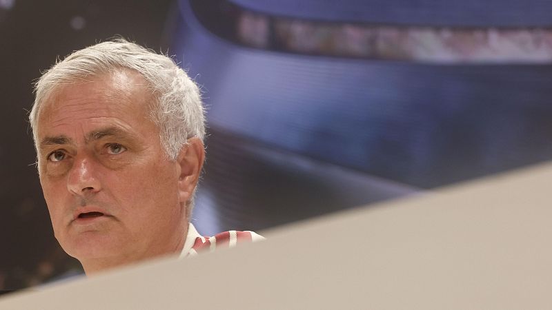Mourinho, sobre las críticas a Vinícius: "Solo tiras piedras a los árboles que tienen fruto"