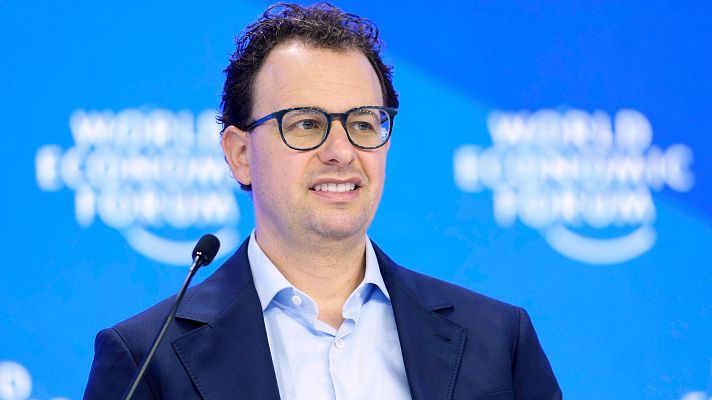 Telediario Fin de Semana - El CEO de Anthropic pide bajar el ritmo en el desarrollo de la IA antes de que se pierda el control