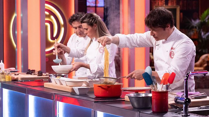 MasterChef Celebrity - Jordi Cruz, Pepe Rodríguez y Delicious Martha preparan su versión de ramen en MasterChef