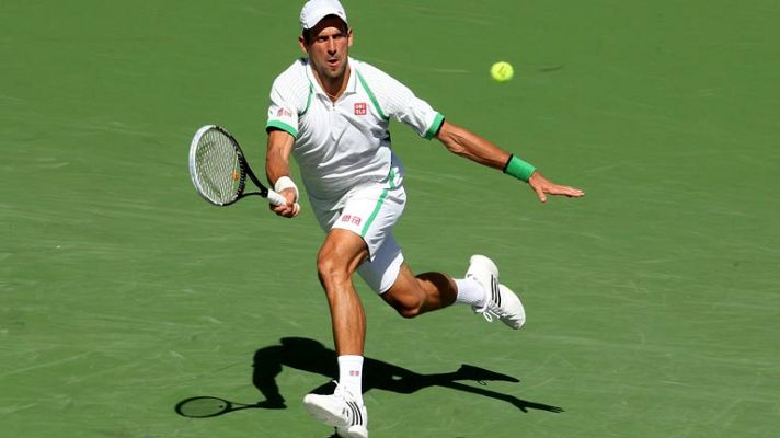 Tenis - Djokovic arrolla a Tsonga en Indian Wells