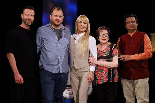 Versión española - La abuela y el forastero (Presentación)