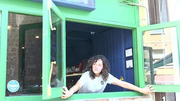 Noticias de Castilla-La Mancha - Cambiar un restaurante de alta cocina por los fogones de su pueblo: así reinventaron sus vidas Soledad López y Jessica Alfaro