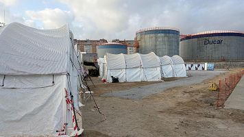 La Audiencia Nacional paraliza la instalaci�n del campamento para migrantes en el puerto de Ceuta