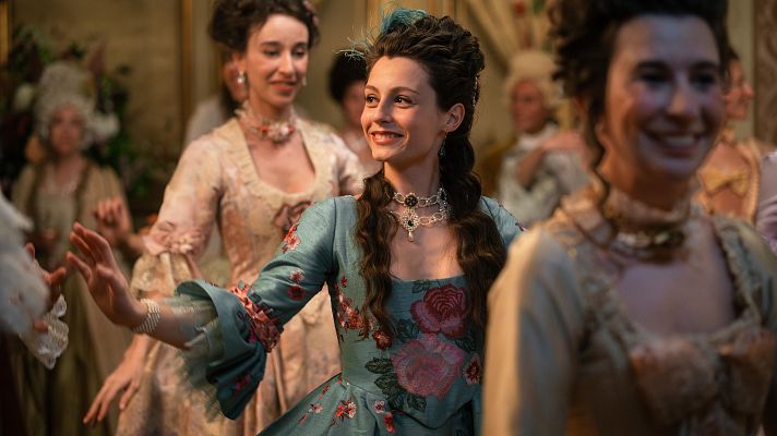 Valle Salvaje - Bárbara sigue los pasos de Adriana y acude a su primer gran baile