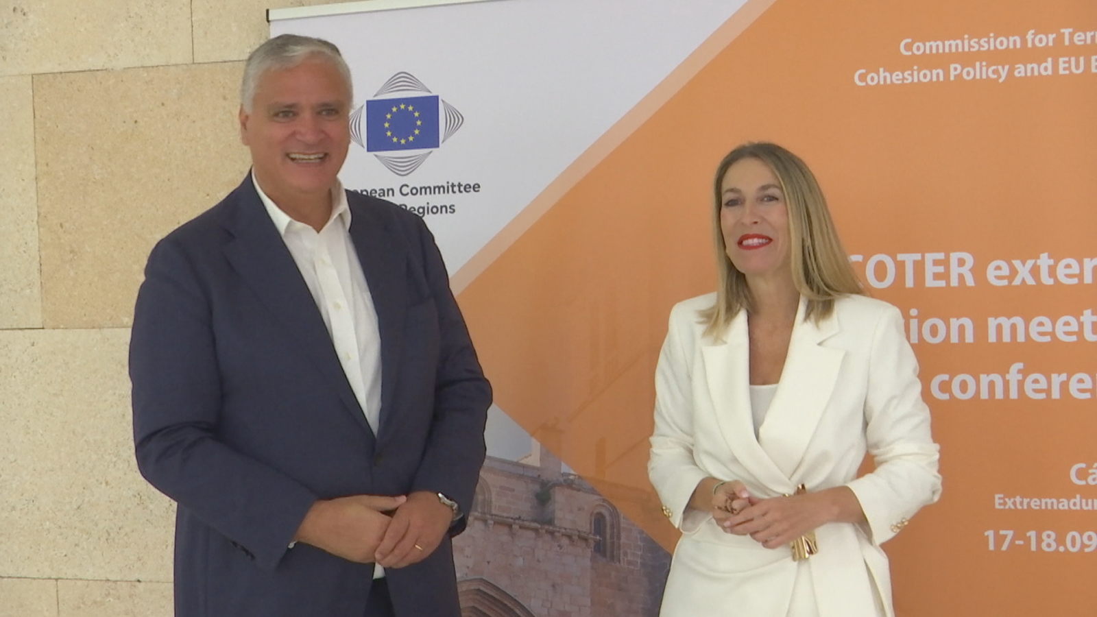 Juanma Moreno Bonilla y María Guardiola Martín en un evento del Comité Europeo de las Regiones sobre política de cohesión territorial y presupuesto de la UE, celebrado en Cádiz y Extremadura el 17-18 de septiembre.
