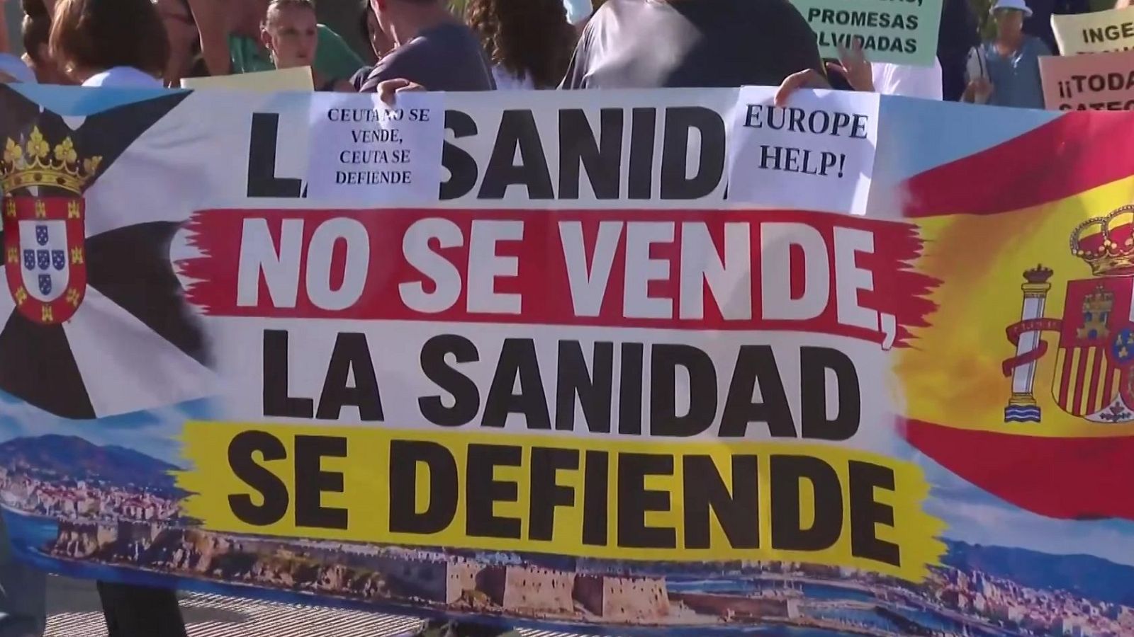 Los sanitarios protestan en Ceuta por el colapso asistencial