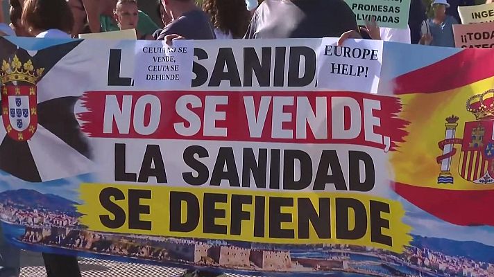  - Los sanitarios protestan en Ceuta por el colapso asistencial