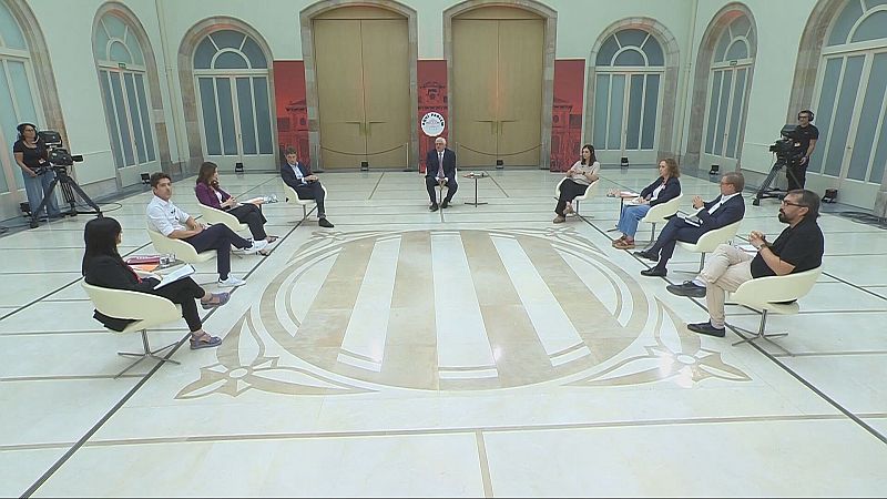Debat amb els portaveus dels partits amb representació parlamentària, conduït per Lluís Falgàs